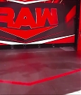 WWE_Monday_Night_Raw_2020_11_16_720p_HDTV_x264-NWCHD_mp4_004766132.jpg