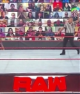 WWE_Monday_Night_Raw_2020_11_16_720p_HDTV_x264-NWCHD_mp4_004828655.jpg