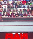WWE_Monday_Night_Raw_2020_11_16_720p_HDTV_x264-NWCHD_mp4_004829956.jpg