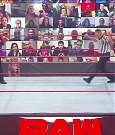 WWE_Monday_Night_Raw_2020_11_16_720p_HDTV_x264-NWCHD_mp4_004830724.jpg