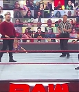 WWE_Monday_Night_Raw_2020_11_16_720p_HDTV_x264-NWCHD_mp4_004831725.jpg