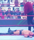 WWE_Monday_Night_Raw_2020_11_16_720p_HDTV_x264-NWCHD_mp4_005138965.jpg