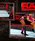 WWE_RAW_2017_07_17_720p_HDTV_x264_mp4_001311048.jpg