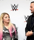 Im_zweiten_Teil_von_Sebastian_Hackls_Treffen_mit_Alexa_Bliss_geht_s_um_WWE_NXT_306.jpg