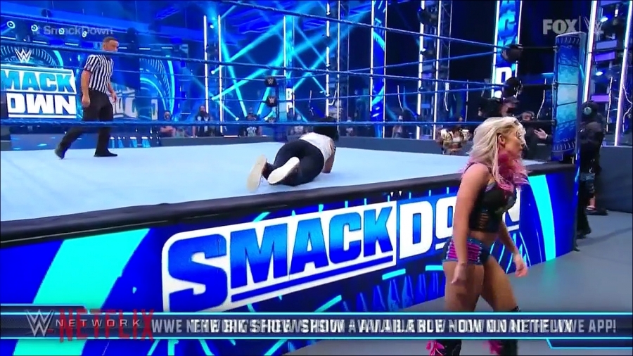 WWE_Friday_Night_SmackDown_2020_07_03_720p_HDTV_x264-NWCHD_mp4_003138735.jpg