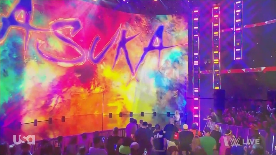 WWE_Monday_Night_Raw_2022_08_08_720p_HDTV_x264-NWCHD_mp4_000590856.jpg