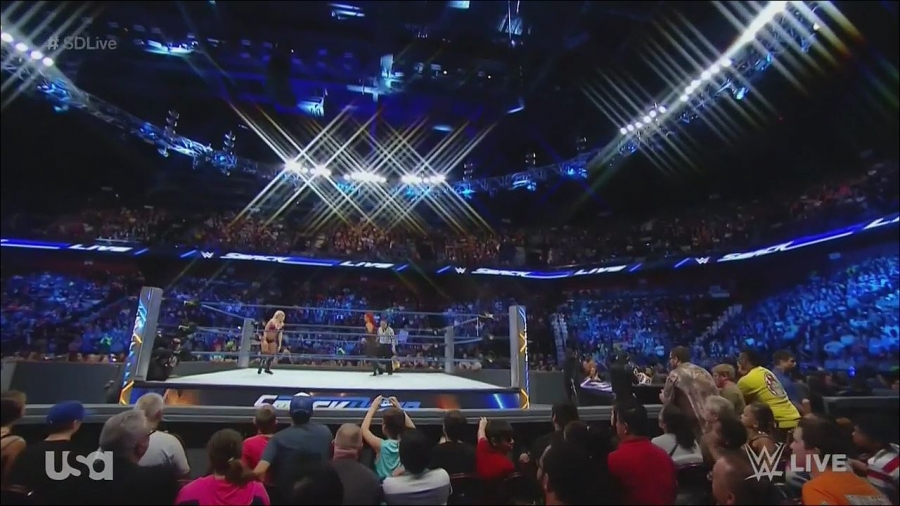 WWE_SmackDown_Live_2016_08_23_720p_HDTV_x264-NWCHD_mp4_20161202_193220_113.jpg