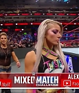 WWE_Monday_Night_Raw_2018_03_19_720p_HDTV_x264-NWCHD_mp4_001454920.jpg
