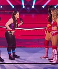 WWE_Monday_Night_Raw_2020_05_25_720p_HDTV_x264-NWCHD_mp4_002373671.jpg