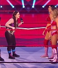 WWE_Monday_Night_Raw_2020_05_25_720p_HDTV_x264-NWCHD_mp4_002374271.jpg