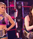 WWE_Monday_Night_Raw_2020_05_25_720p_HDTV_x264-NWCHD_mp4_002376674.jpg