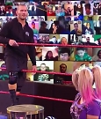 WWE_Monday_Night_Raw_2020_11_30_720p_HDTV_x264-NWCHD_mp4_000253586.jpg