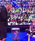 WWE_Monday_Night_Raw_2020_11_30_720p_HDTV_x264-NWCHD_mp4_000452351.jpg