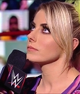 WWE_Monday_Night_Raw_2020_11_30_720p_HDTV_x264-NWCHD_mp4_000593960.jpg
