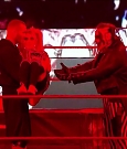 WWE_Monday_Night_Raw_2020_11_30_720p_HDTV_x264-NWCHD_mp4_000653019.jpg