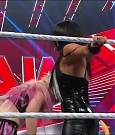 WWE_Monday_Night_Raw_2022_05_16_720p_HDTV_x264-NWCHD_mp4_004656424.jpg