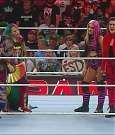 WWE_Monday_Night_Raw_2022_08_08_720p_HDTV_x264-NWCHD_mp4_000689755.jpg