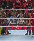 WWE_Monday_Night_Raw_2022_08_08_720p_HDTV_x264-NWCHD_mp4_000697763.jpg